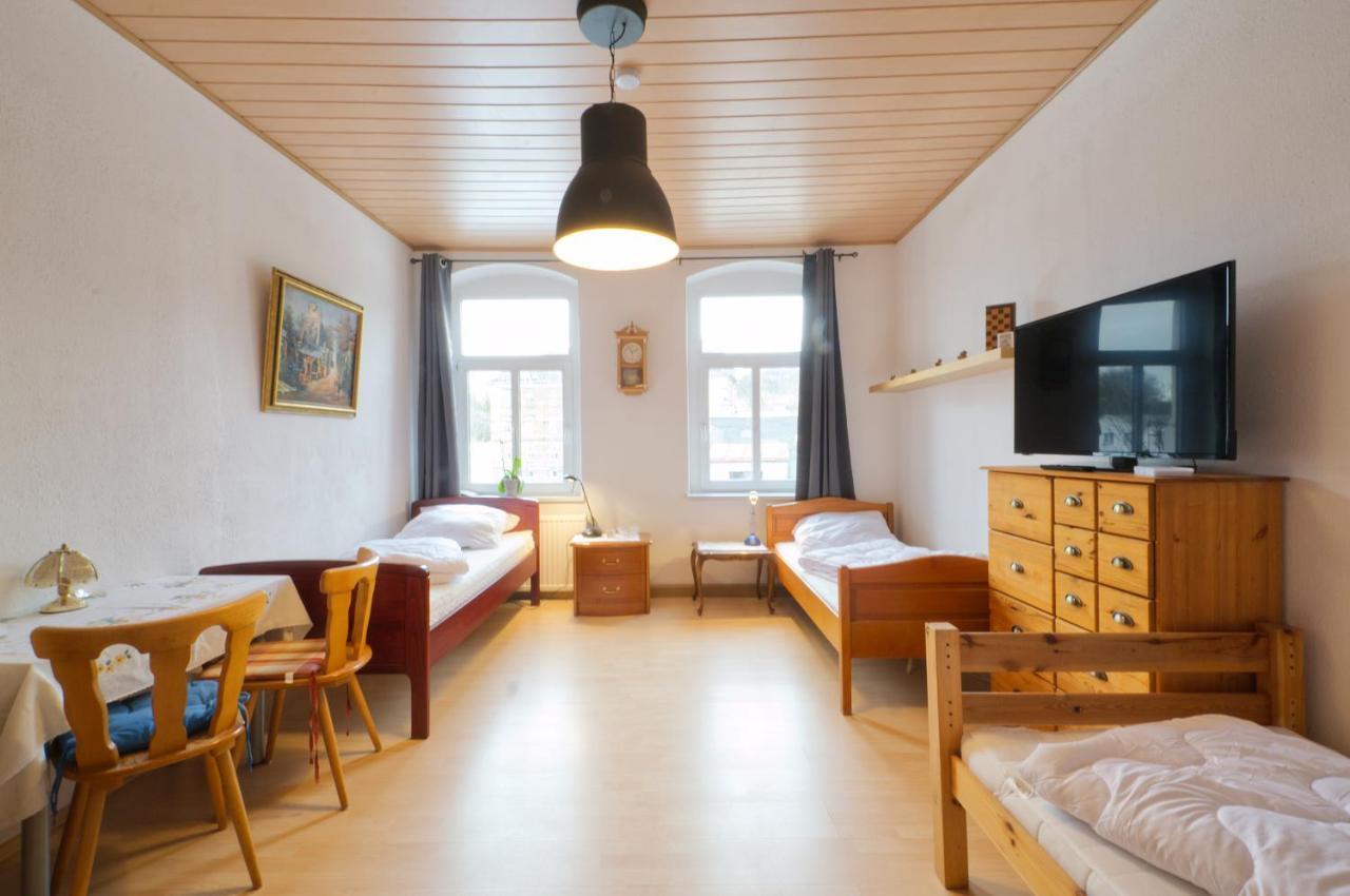 Ferienwohnung Am Busbahnhof Анаберг-Бухолц Екстериор снимка